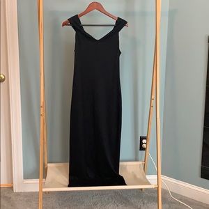 Long Fitted black dress